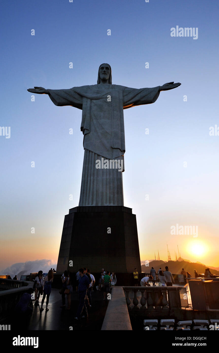 Statua di gesù cristo a rio de janeiro immagini e fotografie stock ad