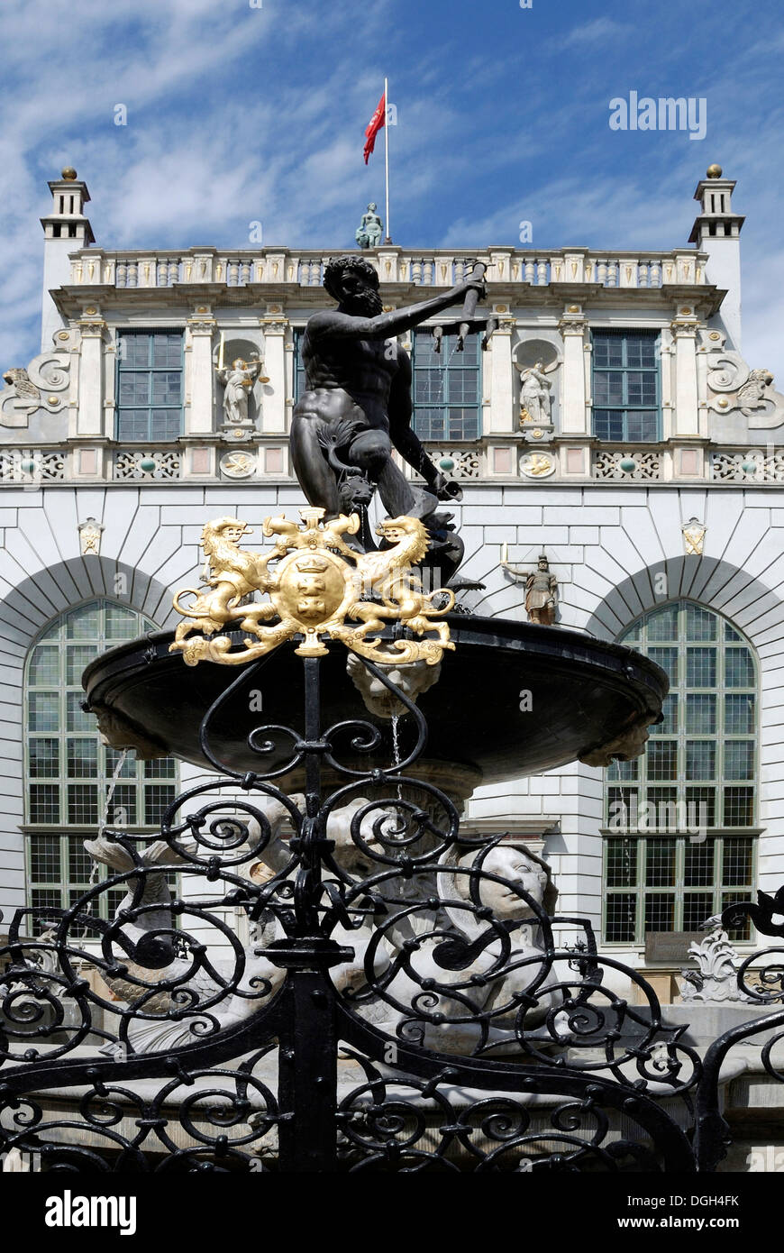 Artus Court con fontana di Nettuno al mercato lungo in Gdansk. Foto Stock