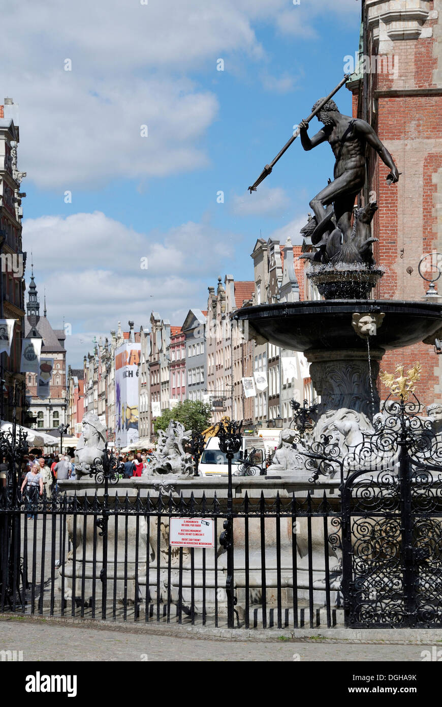 Fontana di Nettuno al mercato lungo in Gdansk. Foto Stock