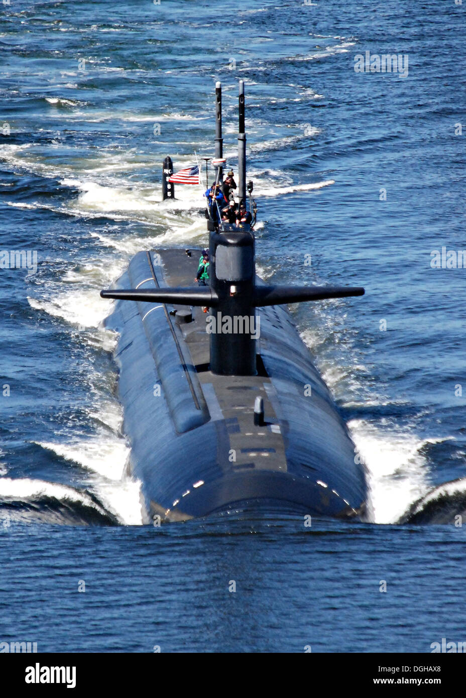 US Navy Los Angeles-class attack submarine USS Dallas si diparte Naval base sottomarina di New London Maggio 3, 2013 a Groton, CT. Foto Stock