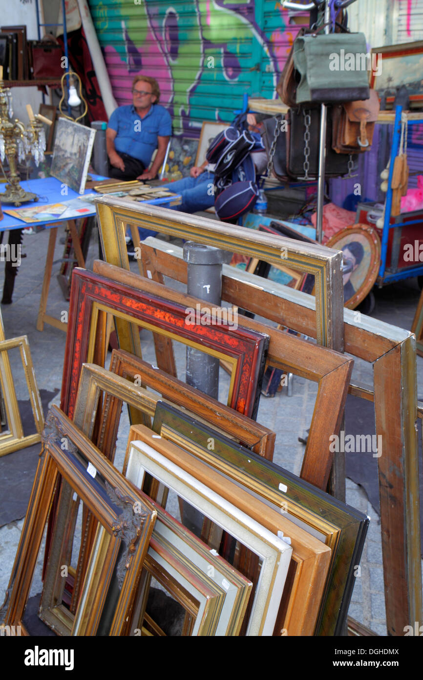 Parigi Francia,Europa,Francese,18° arrondissement,Les Marche aux Puces de Saint-Ouen,Puces Flea shopping shopper shopping negozi di mercato mercati marke Foto Stock