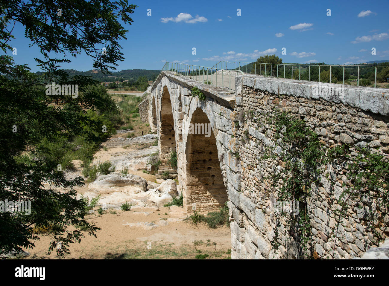 Pont Julien, Bonnieux, Apt, Provence-Alpes-Côte d'Azur, in Francia, in Europa Foto Stock