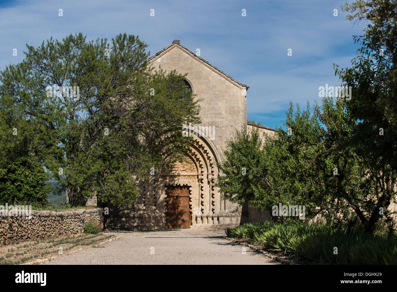 Il monastero, priory Prieure de Ganagobie, Ganagobie, Provenza, Provence-Alpes-Cote, Francia, Europa Foto Stock