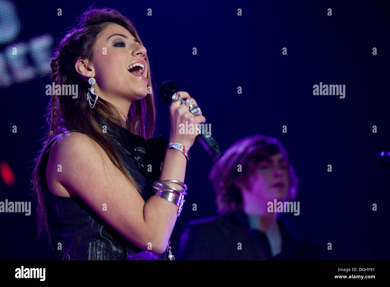 Australian cantante pop e del nuovo arrivato Gabriella Cilmi, live presso l'energia stelle gratuitamente in stadio di Zurigo, Svizzera Foto Stock