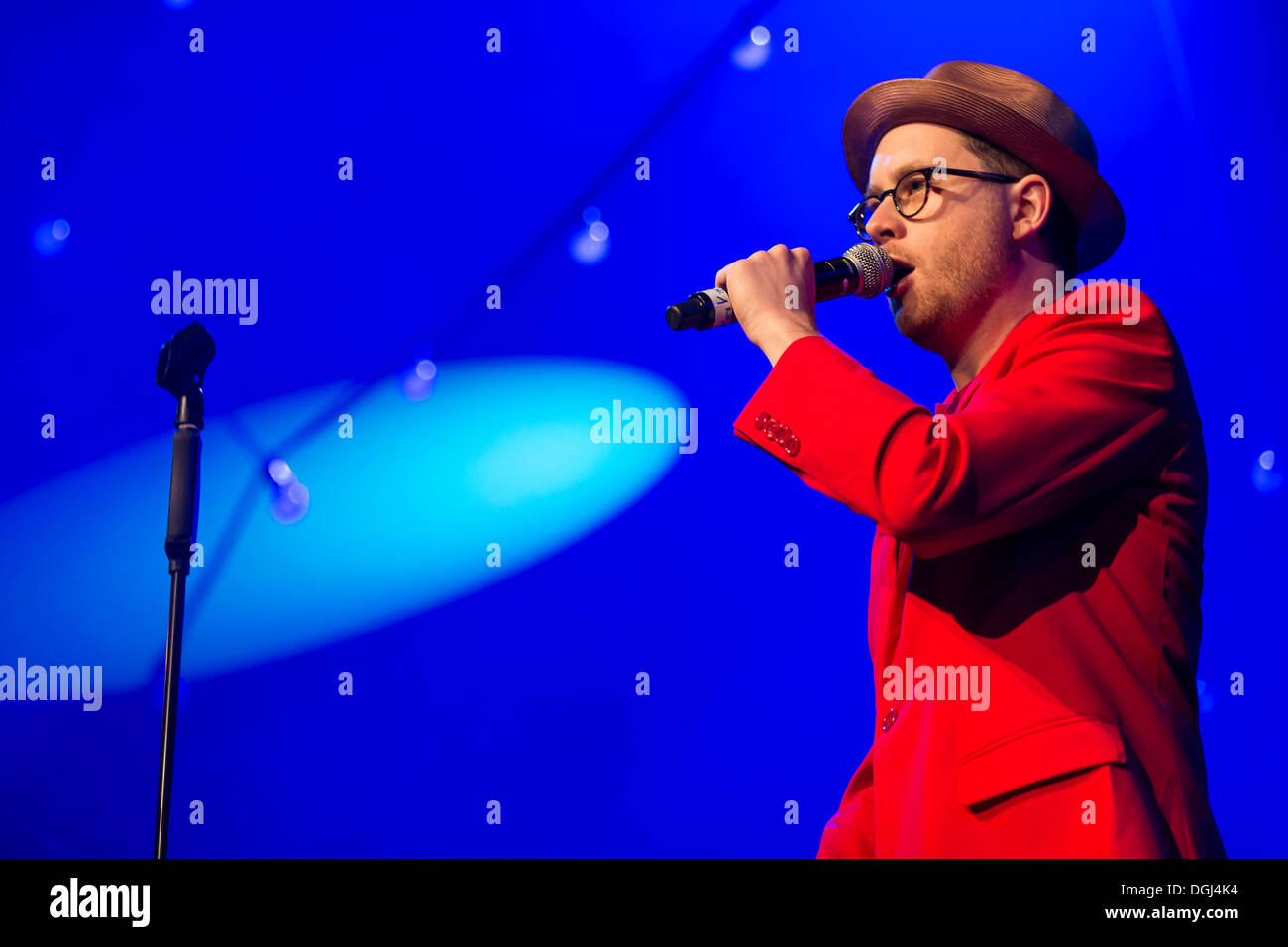 Swiss rapper e poeta prestazioni Kutti MC performing live a Luzernersaal al KKL durante il Blue Balls Festival di Lucerna Foto Stock