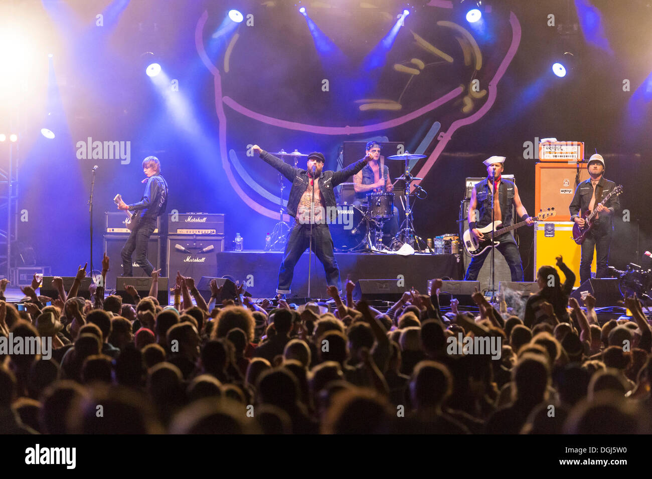 Norwegian heavy metal e rock e punk band Turbonegro performing live a Heitere Open air di Zofingen Argovia, Svizzera Foto Stock