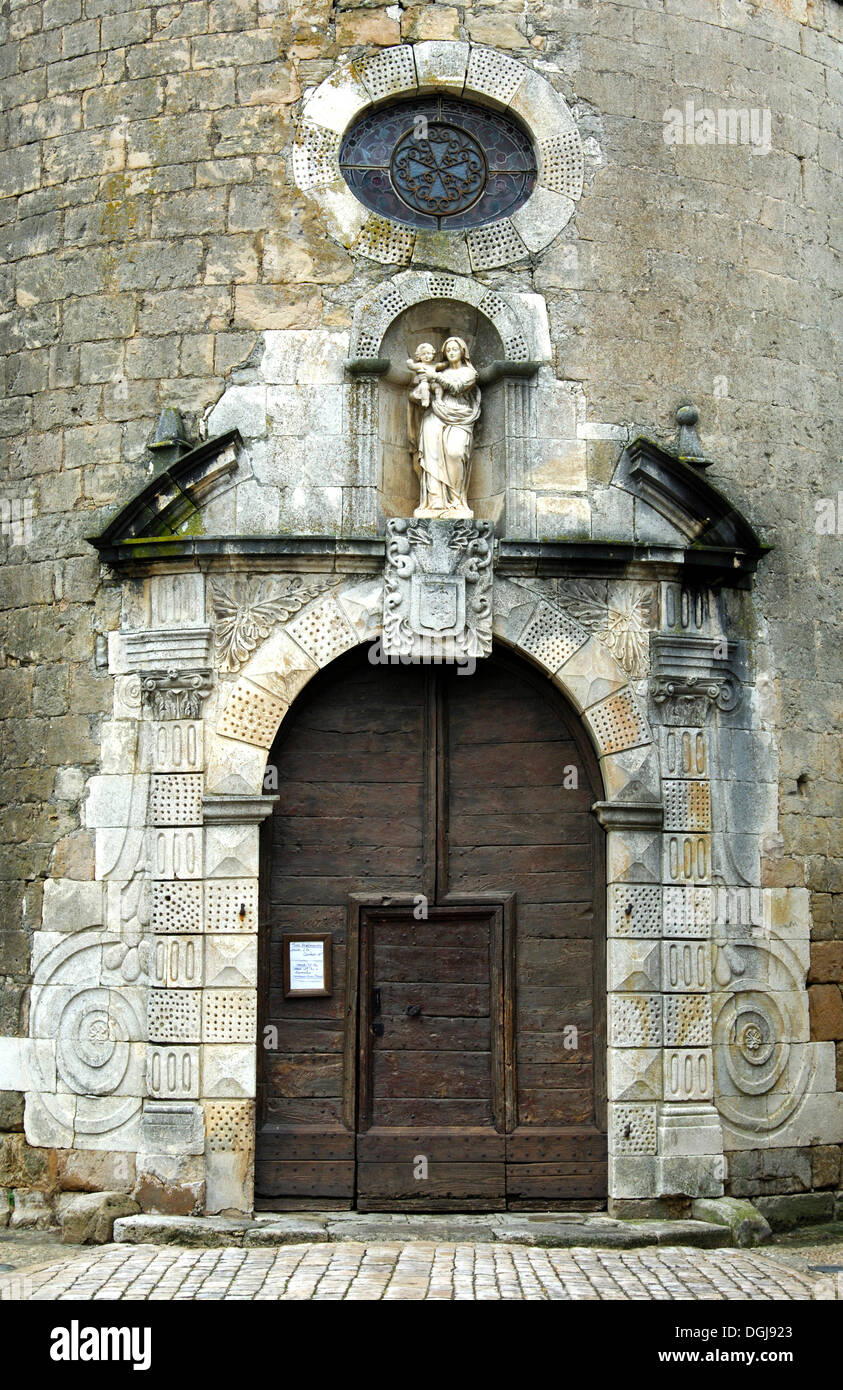 Portale della chiesa dei Cavalieri Templari, Saint Eulalie de Cernon, Aveyron, Francia, Europa Foto Stock