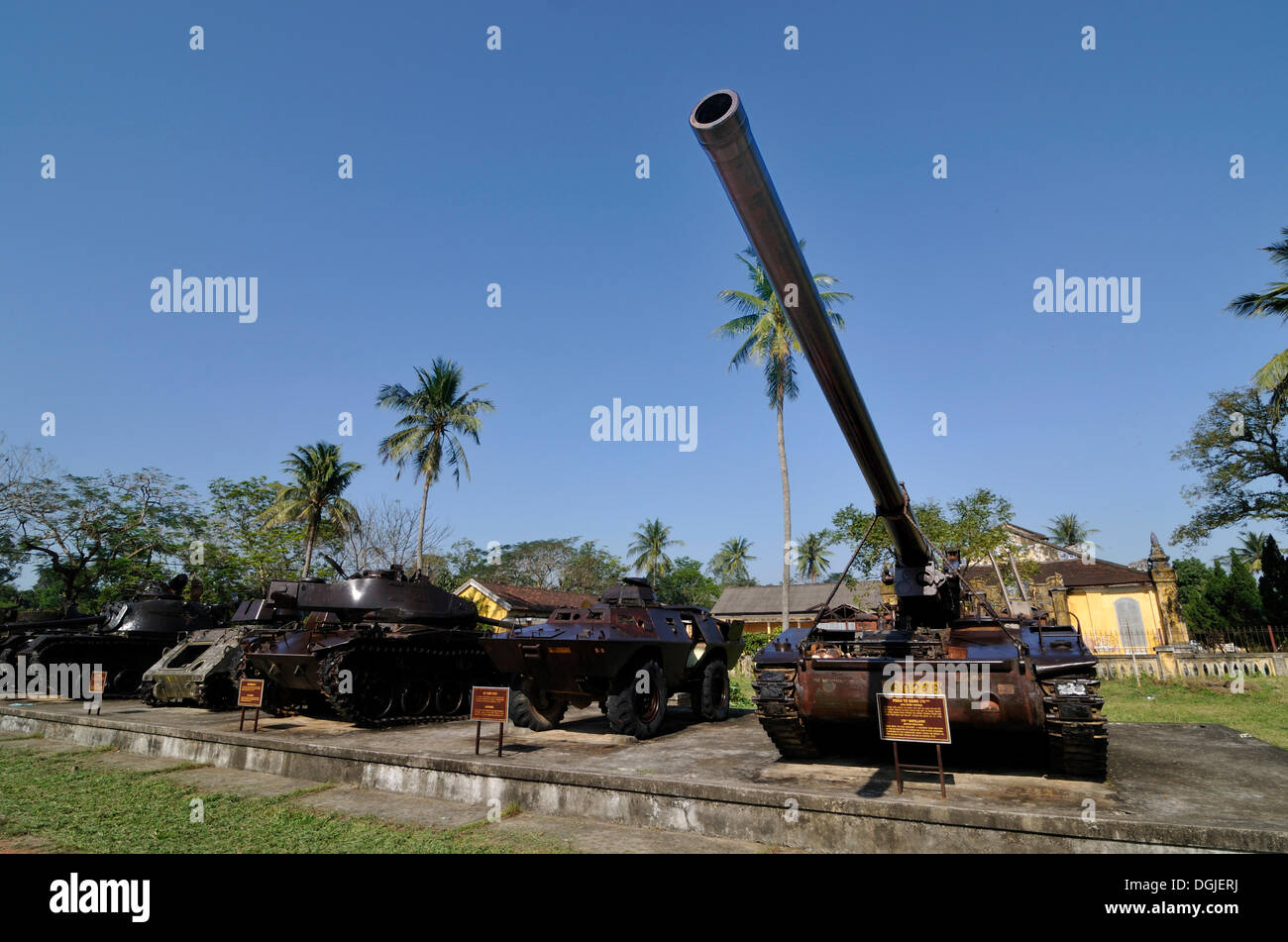 Il serbatoio dalla guerra del Vietnam, campo di battaglia Re, 175mm di artiglieria del Vietnamita esercito di liberazione, la tonalità, il Vietnam Asia Foto Stock