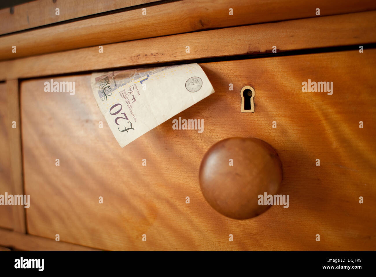 Venti pound nota nel cassetto, close up Foto Stock