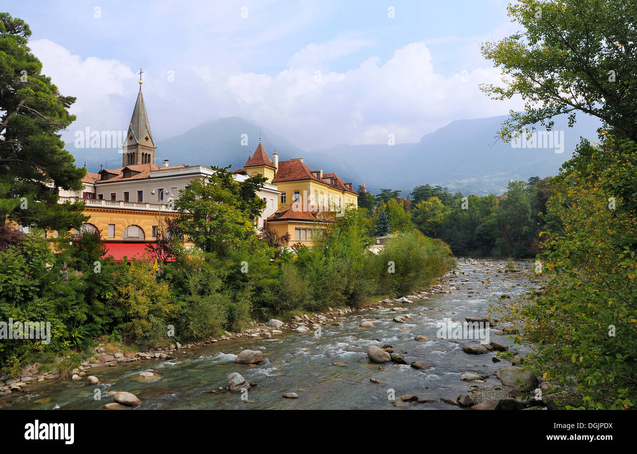 Fiume Passirio vicino a Merano, Alto Adige, Italia, Europa Foto Stock