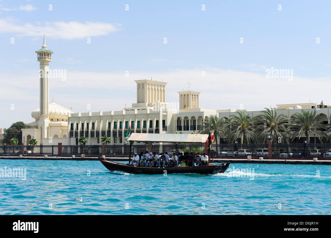 Dubai Grand moschea, abra, taxi d'acqua, al Dubai Creek di Dubai, Emirati Arabi Uniti, Medio Oriente Foto Stock