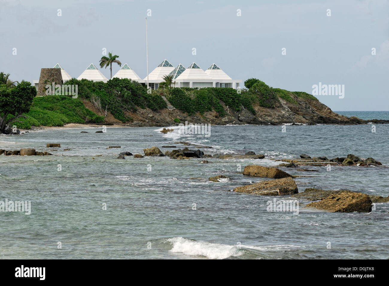 Hotel bungalows sulla spiaggia, Green Cay Marina, Christiansted, St. Croix island, U.S. Isole Vergini degli Stati Uniti Foto Stock