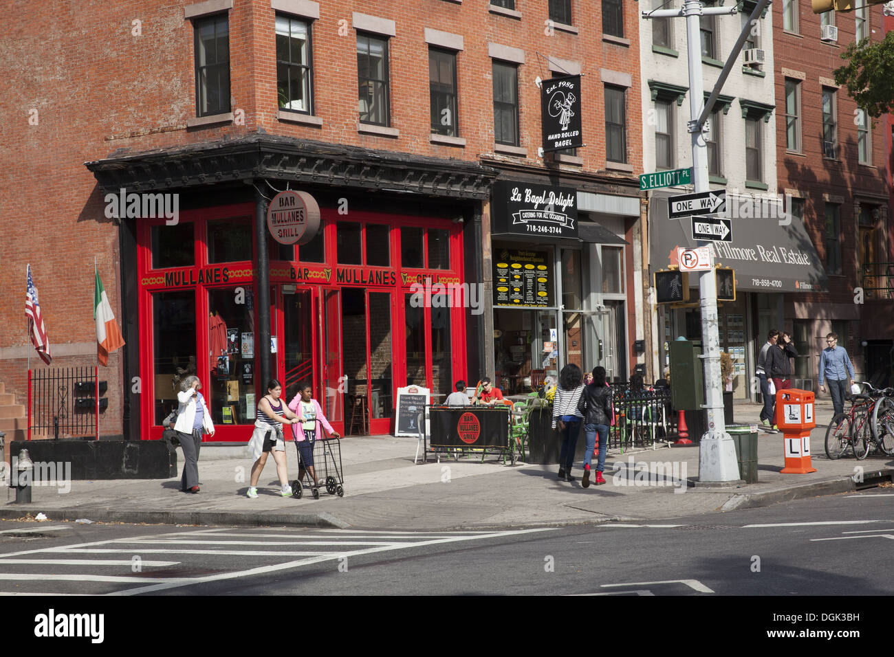 L'angolo di Lafayette Avenue e S. Elliott Pl. in Fort Greene quartiere, Brooklyn, New York. Foto Stock