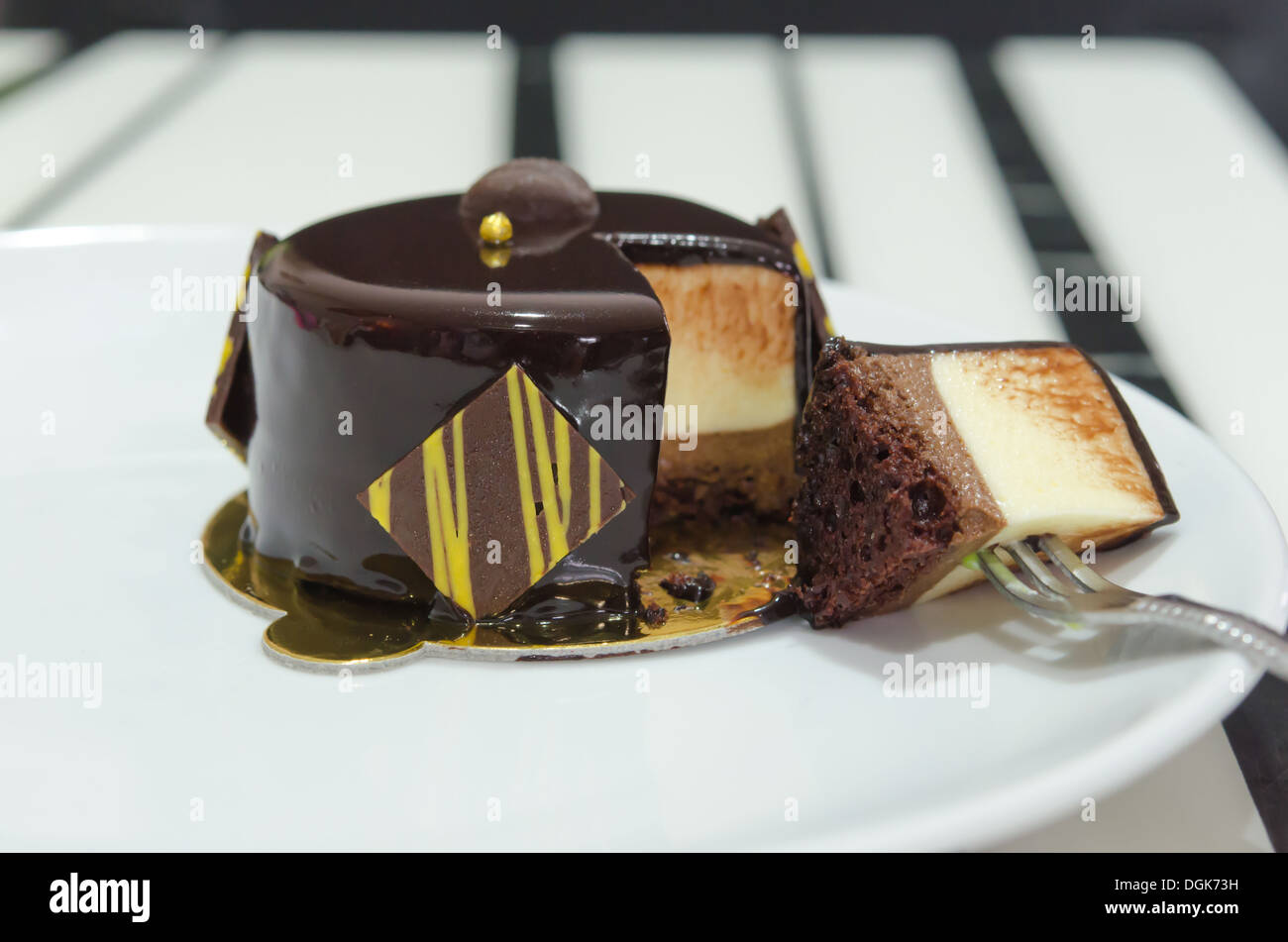 Mousse di caffè con torta di cioccolato fondente , dessert Foto Stock