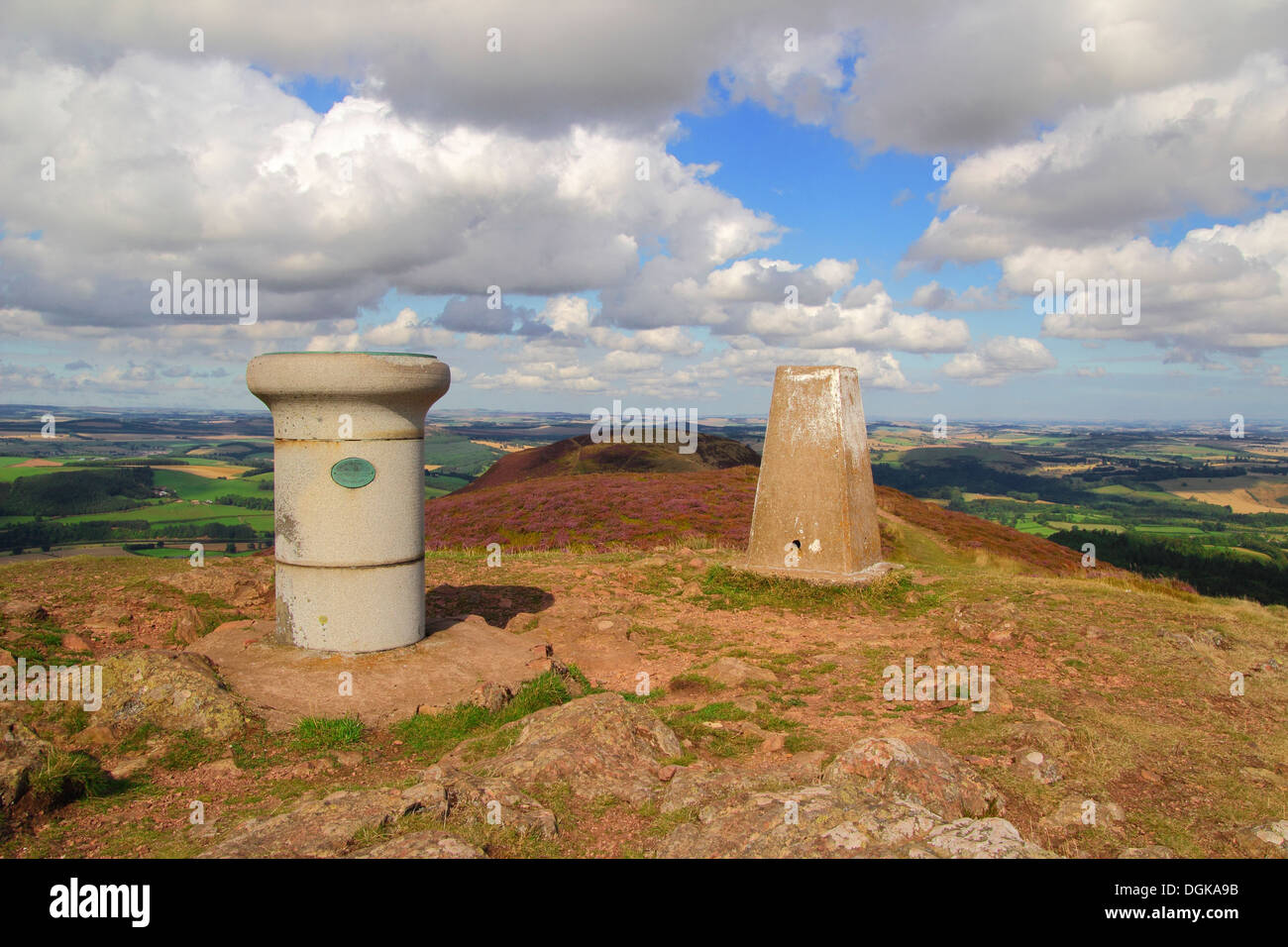 Il vertice di metà Eildon Hill, Eildon Hills, i confini della contea, Scotland, Regno Unito Foto Stock