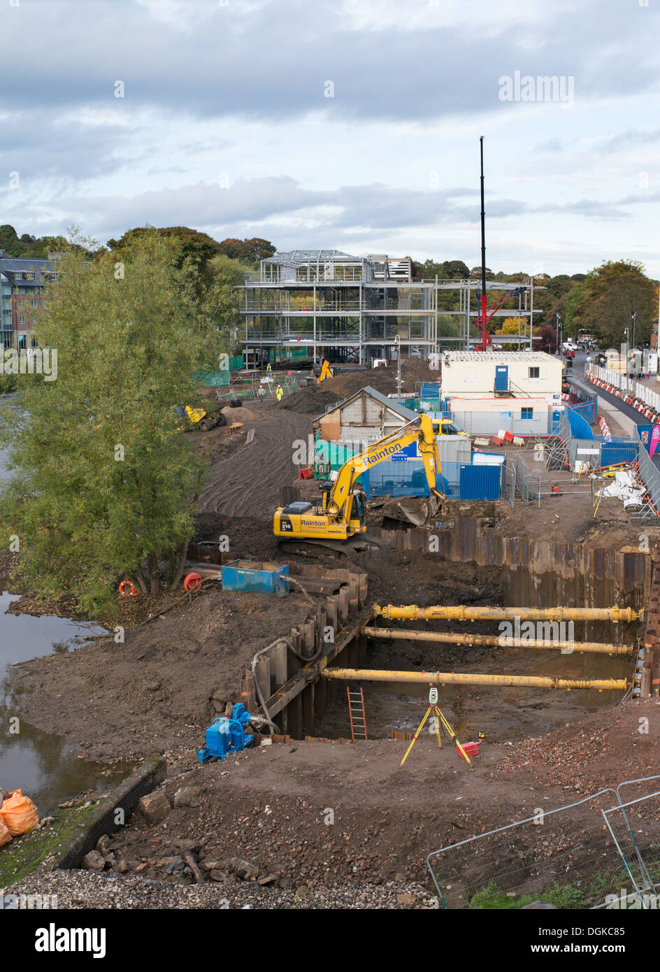 Costruzione di nuovi uffici per il risparmio nazionale e gli investimenti (NS&I) Durham riverside North East England Regno Unito Foto Stock