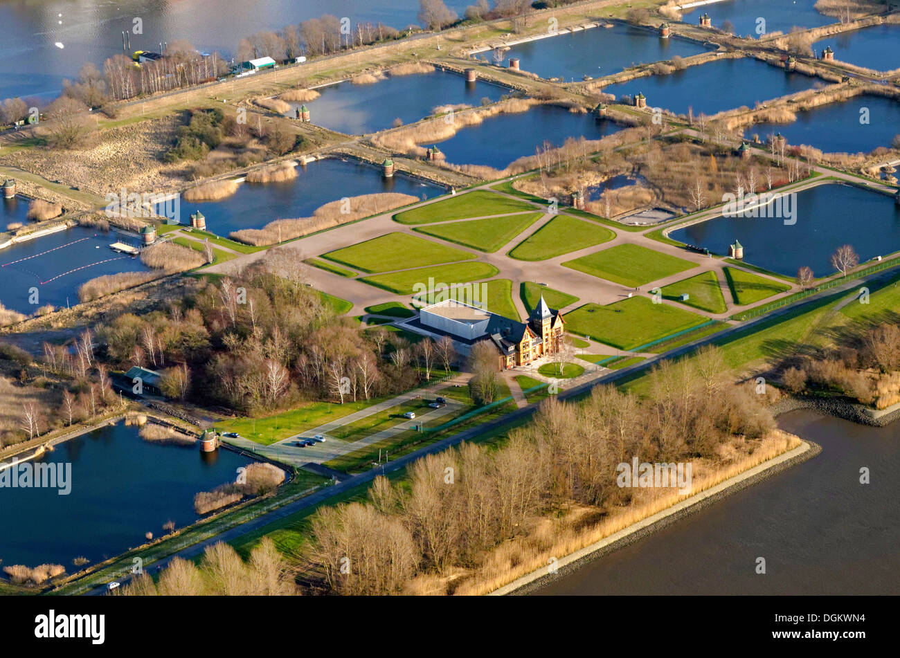 Vista aerea, Isola Kaltehofe, un'isola artificiale nel fiume Elba, Kaltehofe, Hamburg, Amburgo, Germania Foto Stock