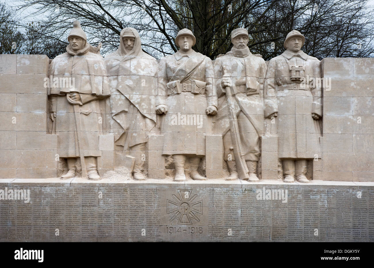 Monumento ai caduti della prima guerra mondiale immagini e fotografie