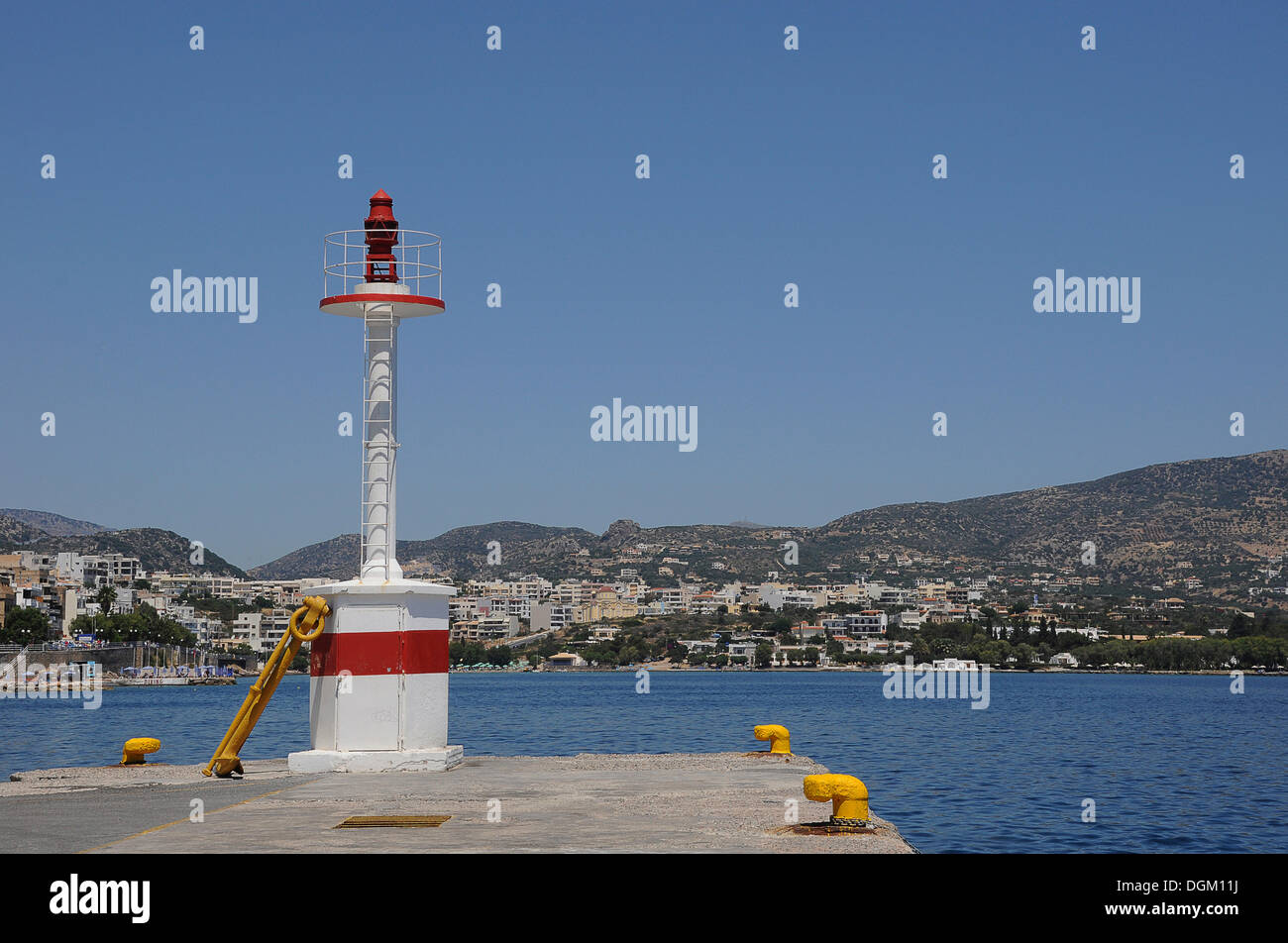 Segno nautico, faro rotante Faro, Porto di Agios Nikolaos, Creta, Grecia, Europa Foto Stock