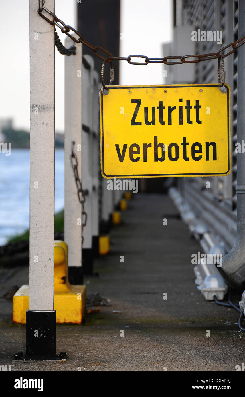 Segnale di divieto, 'nessuna voce" in tedesco, il porto di Amburgo, Amburgo Foto Stock