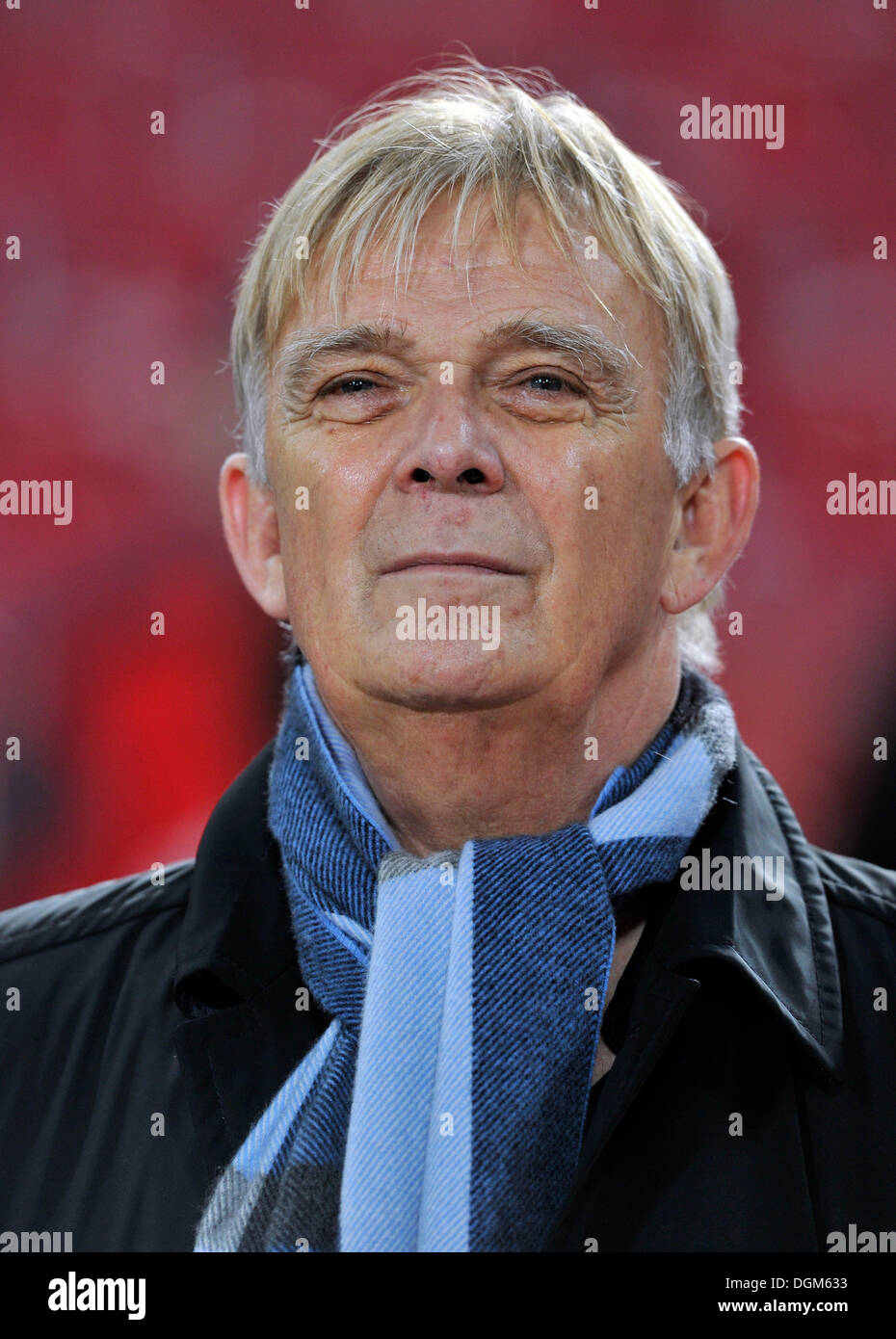 Il direttore sportivo Volker Finke, 1. FC Koeln, Mercedes-Benz Arena, Stoccarda, Baden-Wuerttemberg Foto Stock