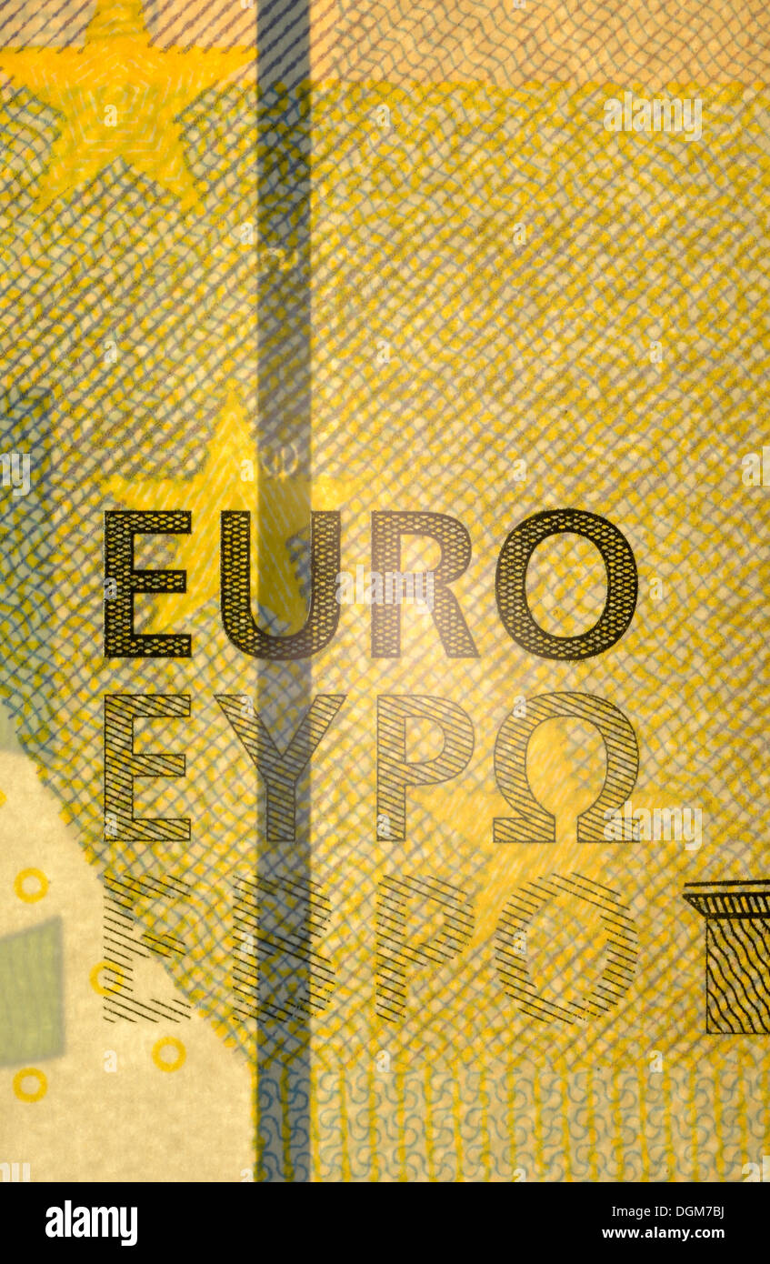 Nuova 5 di banconote in euro con le nuove funzioni di sicurezza, vista di dettaglio della striscia di protezione, Germania Foto Stock