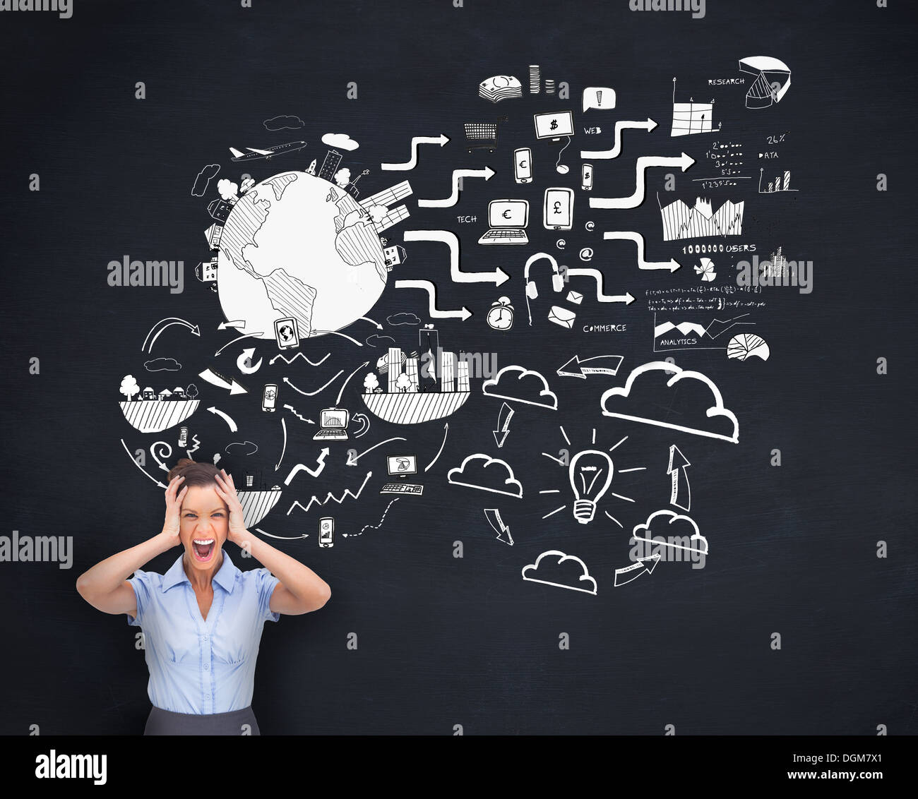 Urlando imprenditrice a preoccuparsi di grafica in bianco Foto Stock