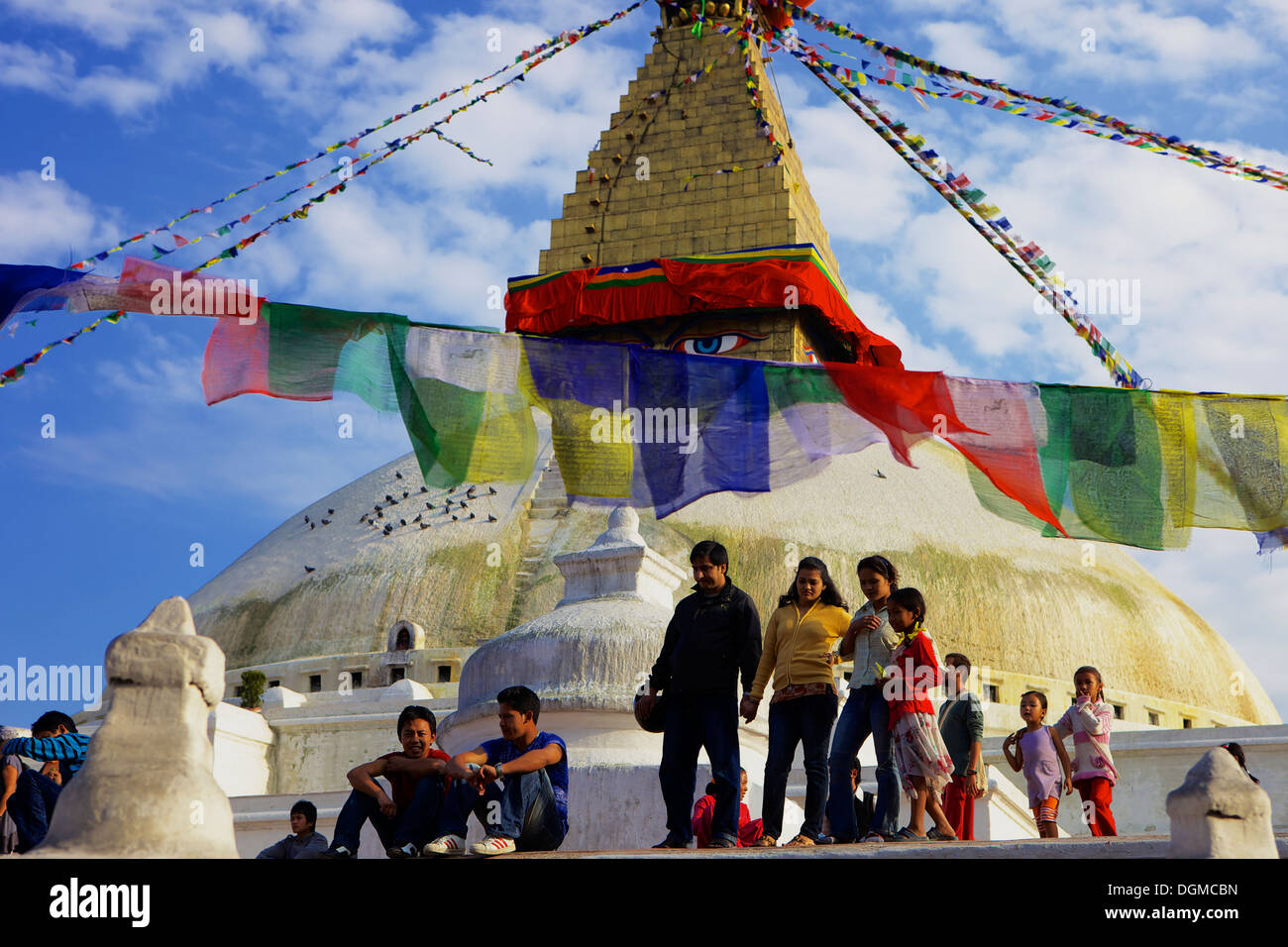 Boudha (Bodhnath) (Boudhanath) stupa tibetano in Kathmandu, Sito Patrimonio Mondiale dell'UNESCO, Nepal, Asia Foto Stock
