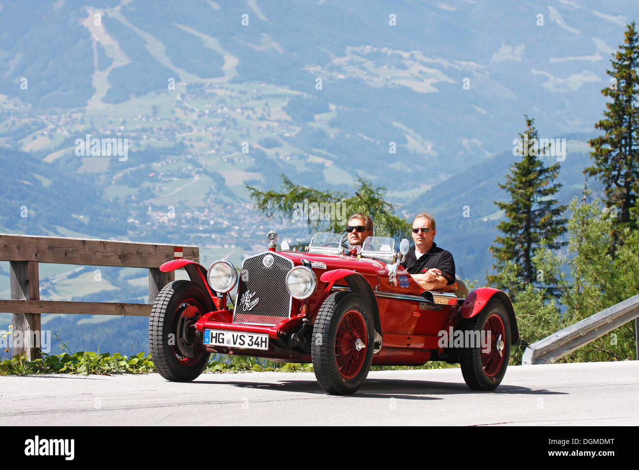 Alfa Romeo 6 C, costruito nel 1934, ascensione al Mt. Stoderzinken, Ennstal Classic rally 2009, Groebming, Stiria, Austria, Europa Foto Stock