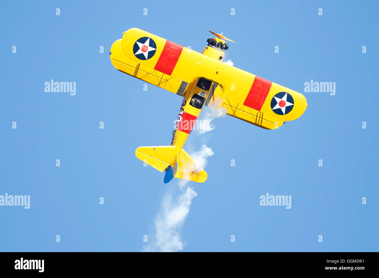 Vintage biplano, Boeing Stearman, U.S. Air Force velivolo formazione, Breitscheid Airshow 2010, Hesse Foto Stock