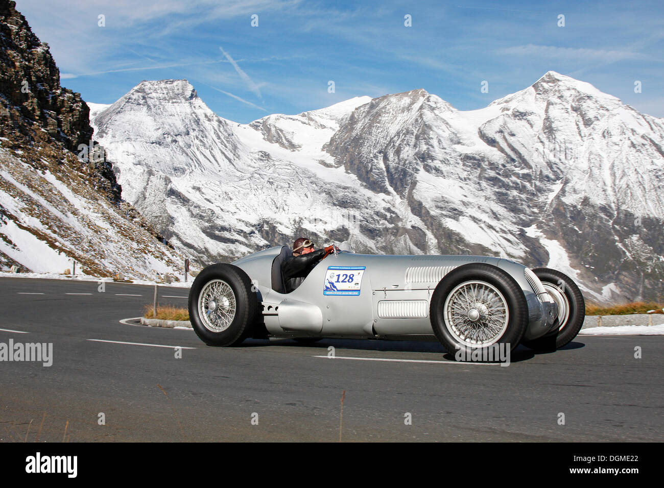 Mercedes Benz Freccia d'argento W 125, costruito nel 1934, International Grossglockner Grand Prix 2012, classic car rally di montagna Foto Stock