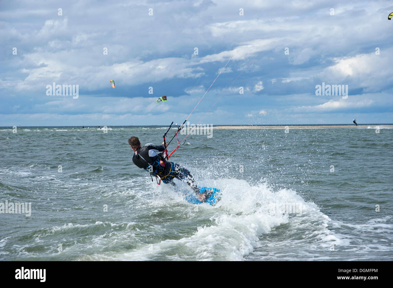 Kitesurfer, Laboe, Mar Baltico, Schleswig-Holstein Foto Stock