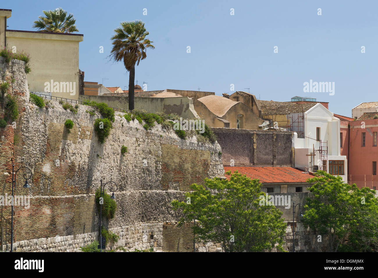 Mura del Castello trimestre del Casteddu, Cagliari, Sardegna, Italia, Europa Foto Stock