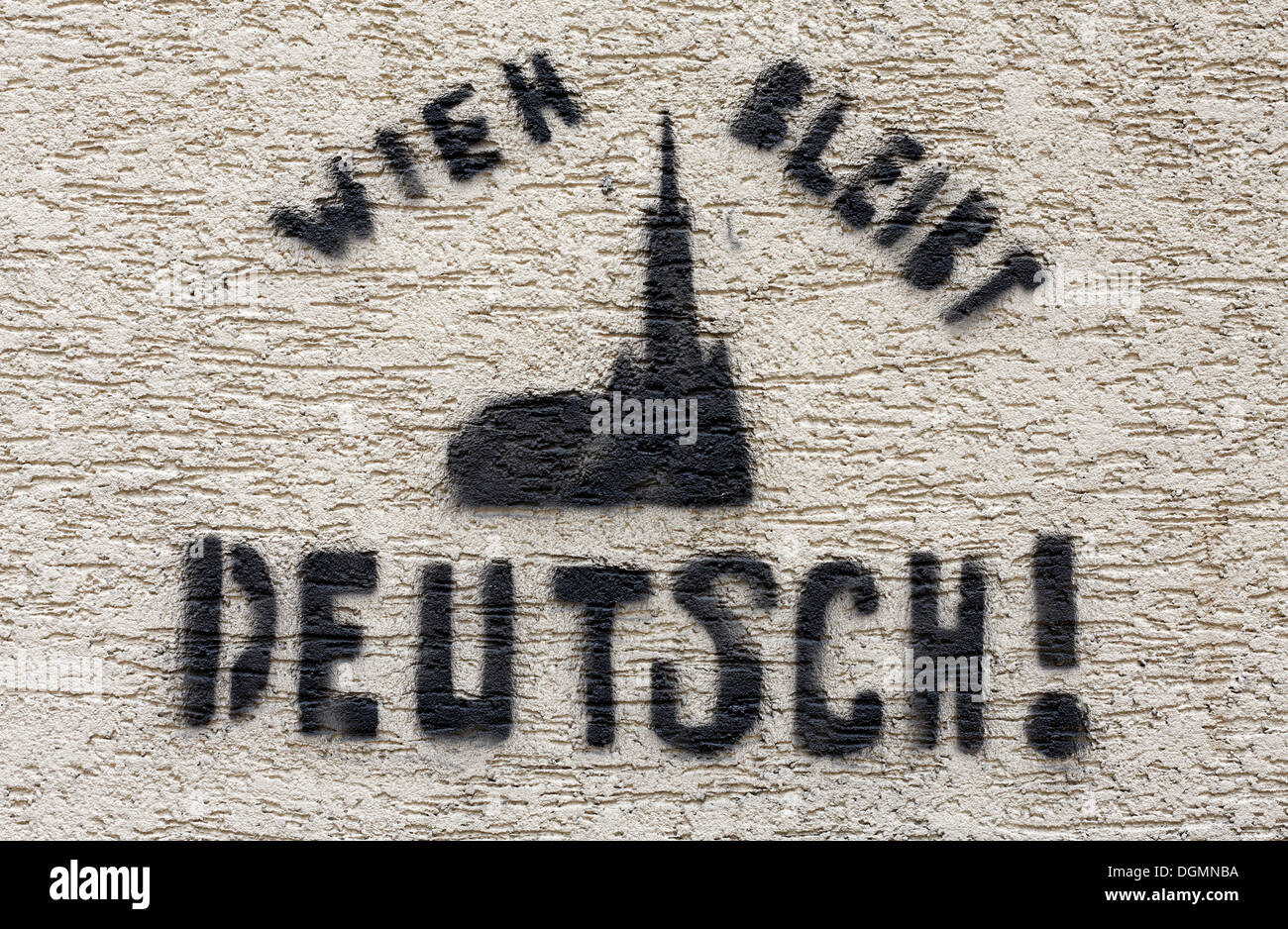 "Wien bleibt Deutsch', tedesco per "Vienna rimane il tedesco", lo slogan xenofobi su una parete, Vienna, Austria, Europa Foto Stock