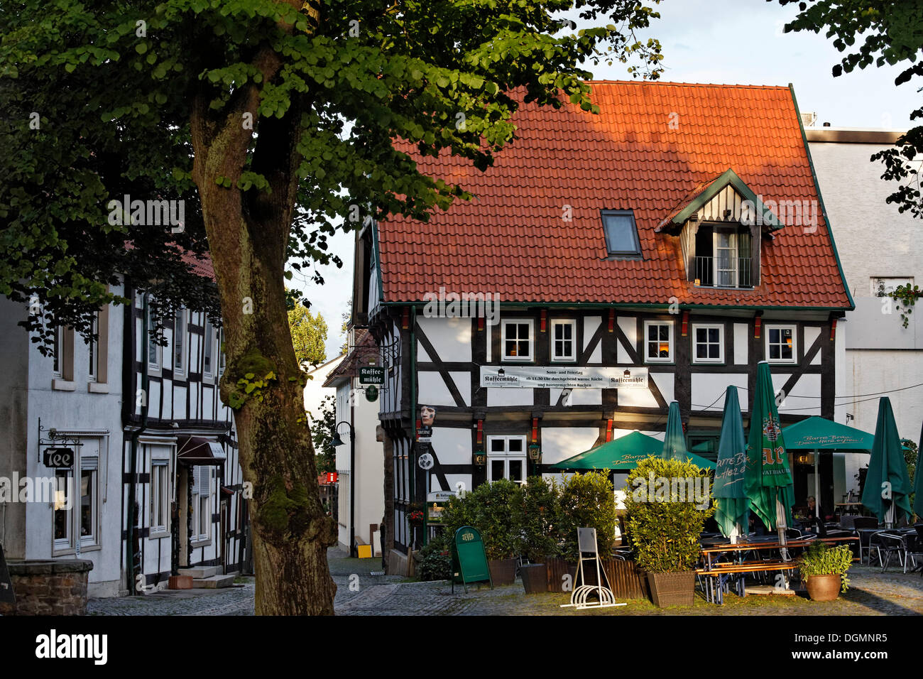 "Kaffeemuehle' ristorante in una storica casa in legno e muratura, Bad Essen, Osnabruecker regione Land Bassa Sassonia Foto Stock