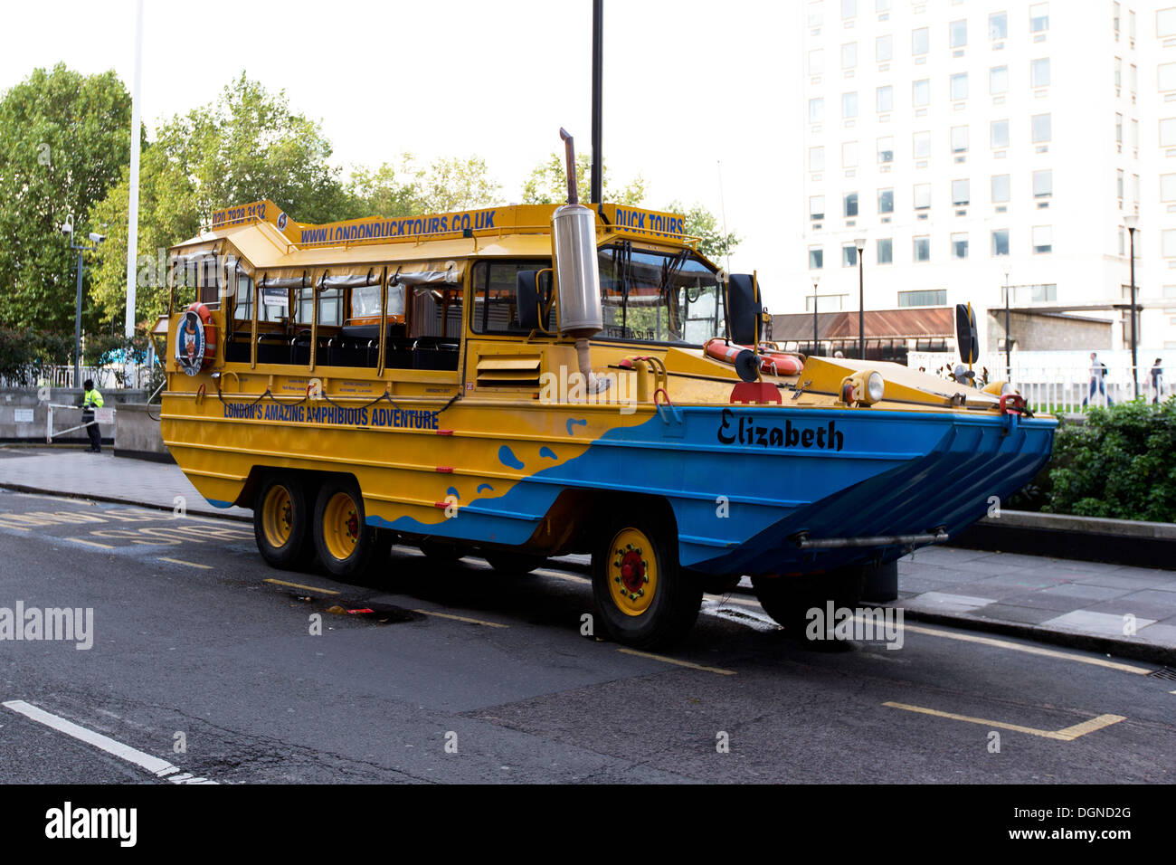 London Duck Tours anfibio Elizabeth craft, Chicheley Street, Londra, Regno Unito. Foto Stock