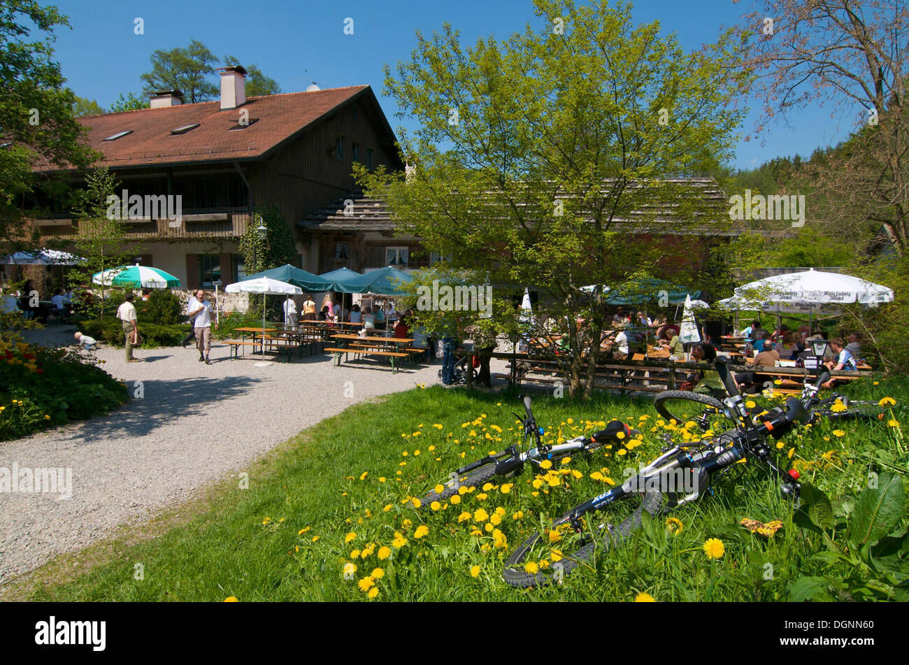Mulino Katzbruimuehle vicino Mindelheim, Markt Rettenbach, Svevia, Allgaeu, Bavaria Foto Stock