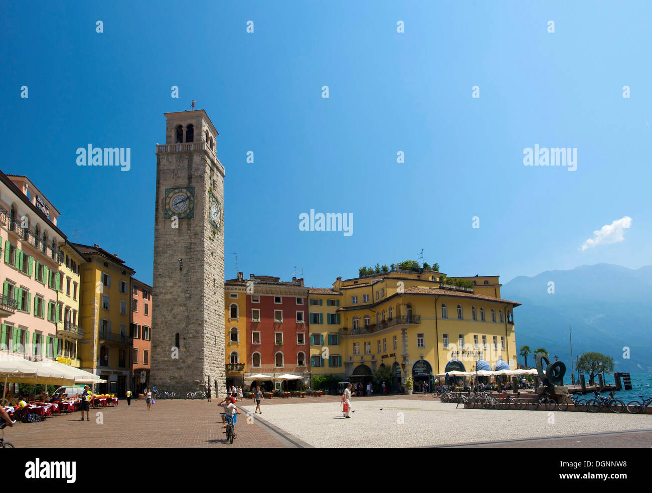 Riva del Garda sul Lago di Garda, provincia di Trento, Trentino, Italia, Europa Foto Stock