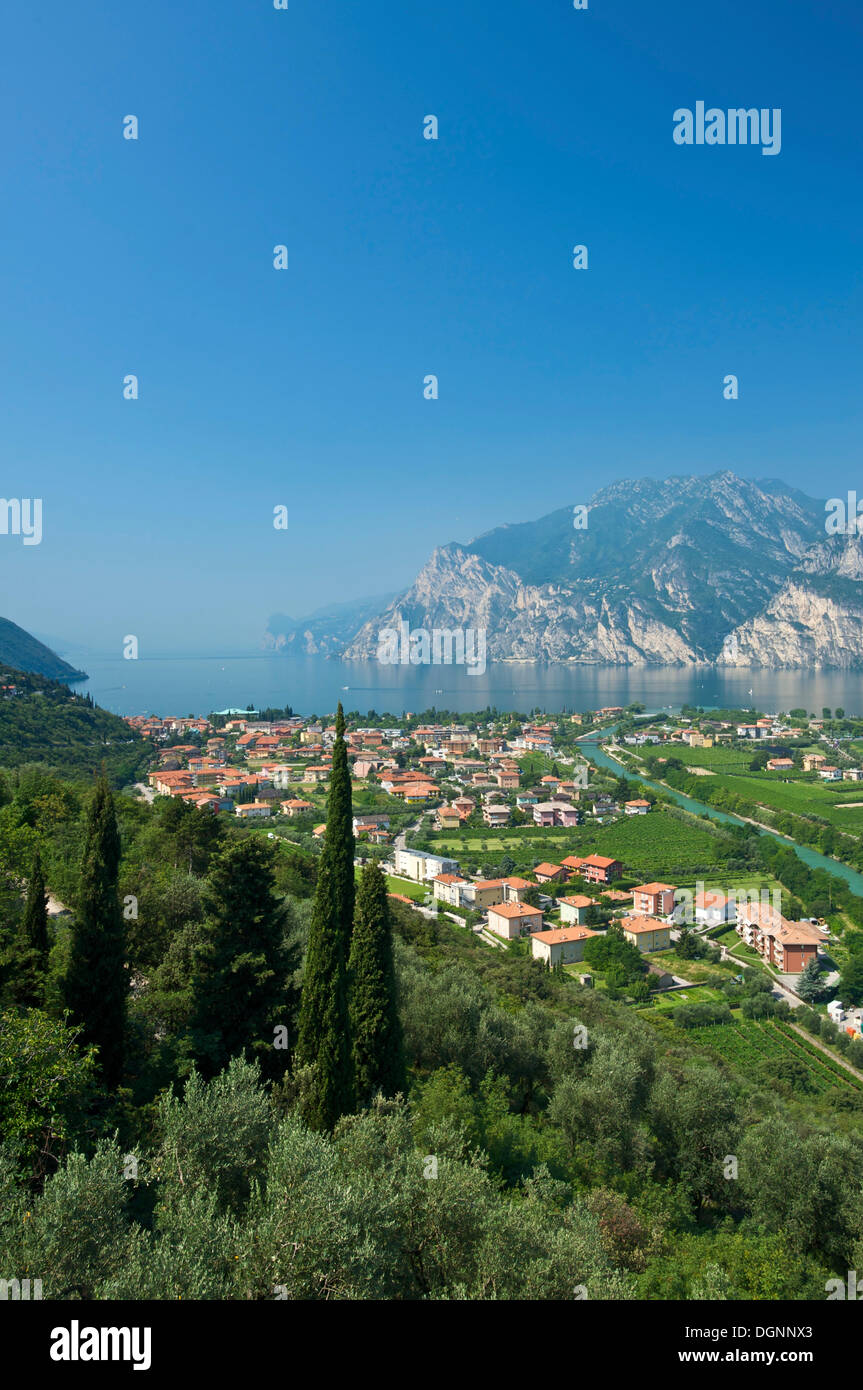 Vista aerea di Torbole sul lago di Garda, Trentino, Italia, Europa Foto Stock