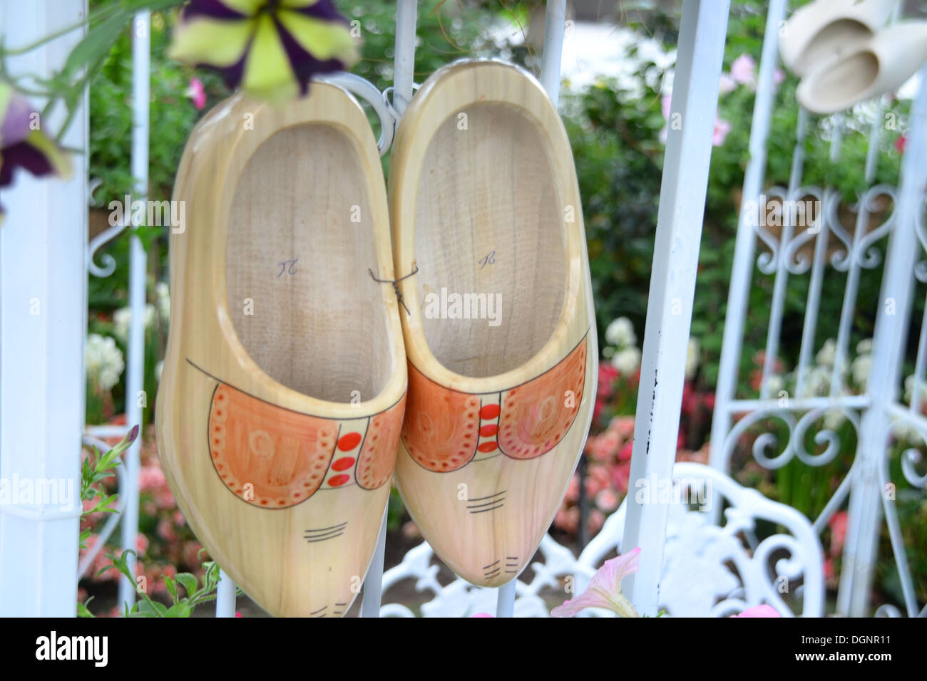 Olandese di zoccoli di legno a giardini da Bay Singapore Foto Stock