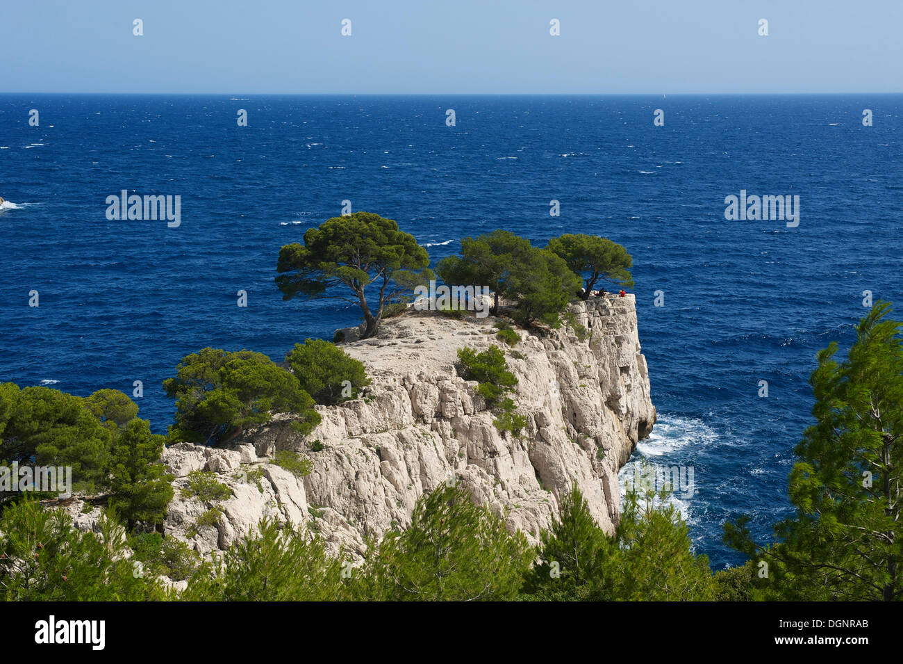 Rocky Point sulla costa mediterranea, Calanques National Park, Cassis, Dipartimento Bouches-du-Rhône, regione Foto Stock