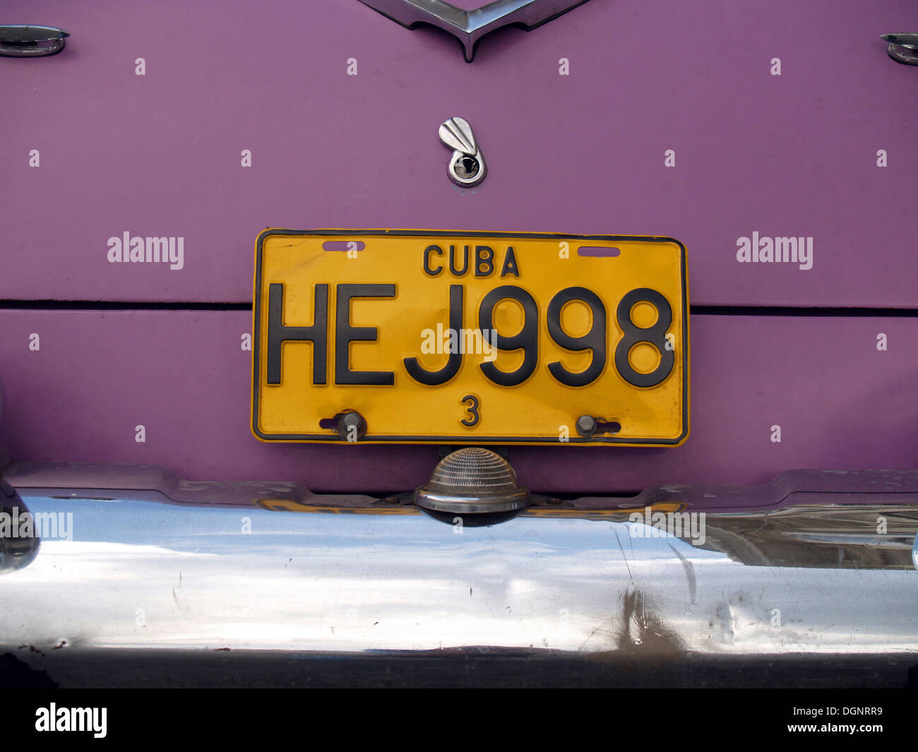 Licenza cubano piastra, auto d'epoca, l'Avana, Cuba, Caraibi, Greater Antilles Foto Stock