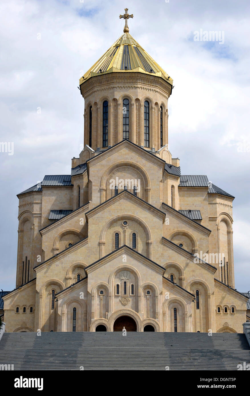 Cattedrale di Sameba o Trinità cattedrale, Avlabari distretto, Tbilisi, Georgia, Asia Occidentale Foto Stock