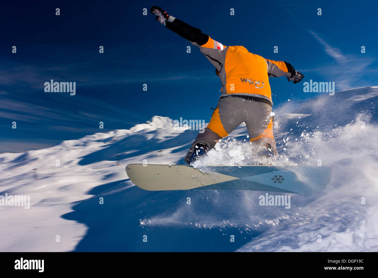 Snowboarder, zona sciistica di Ratschings-Jaufen, provincia di Bolzano, Italia, Europa Foto Stock