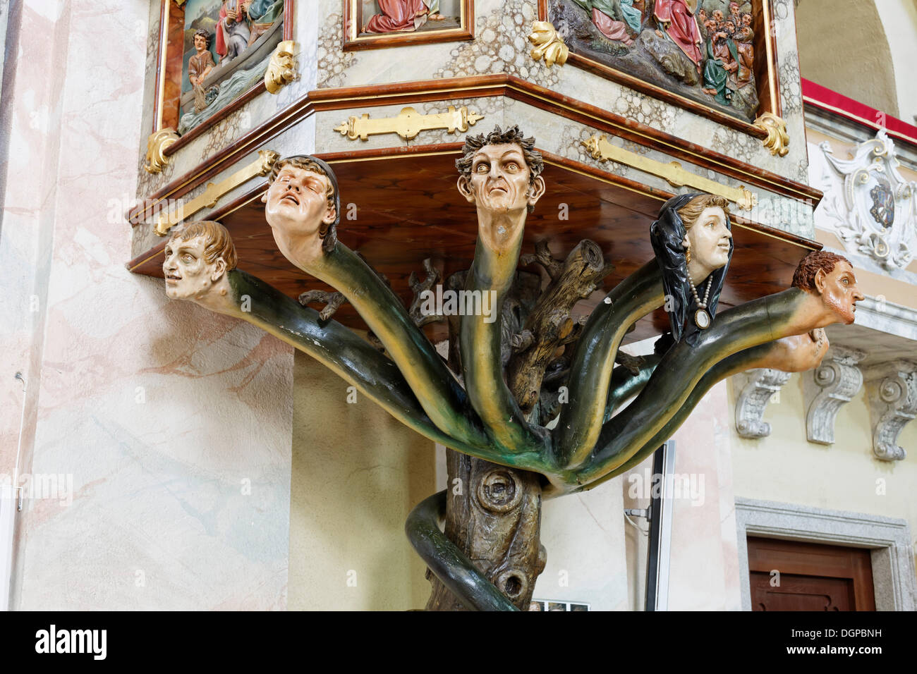 Pulpito di i sette peccati capitali, Chiesa parrocchiale di Reichenthal, regione Muehlviertel, Austria superiore, Austria, Europa Foto Stock