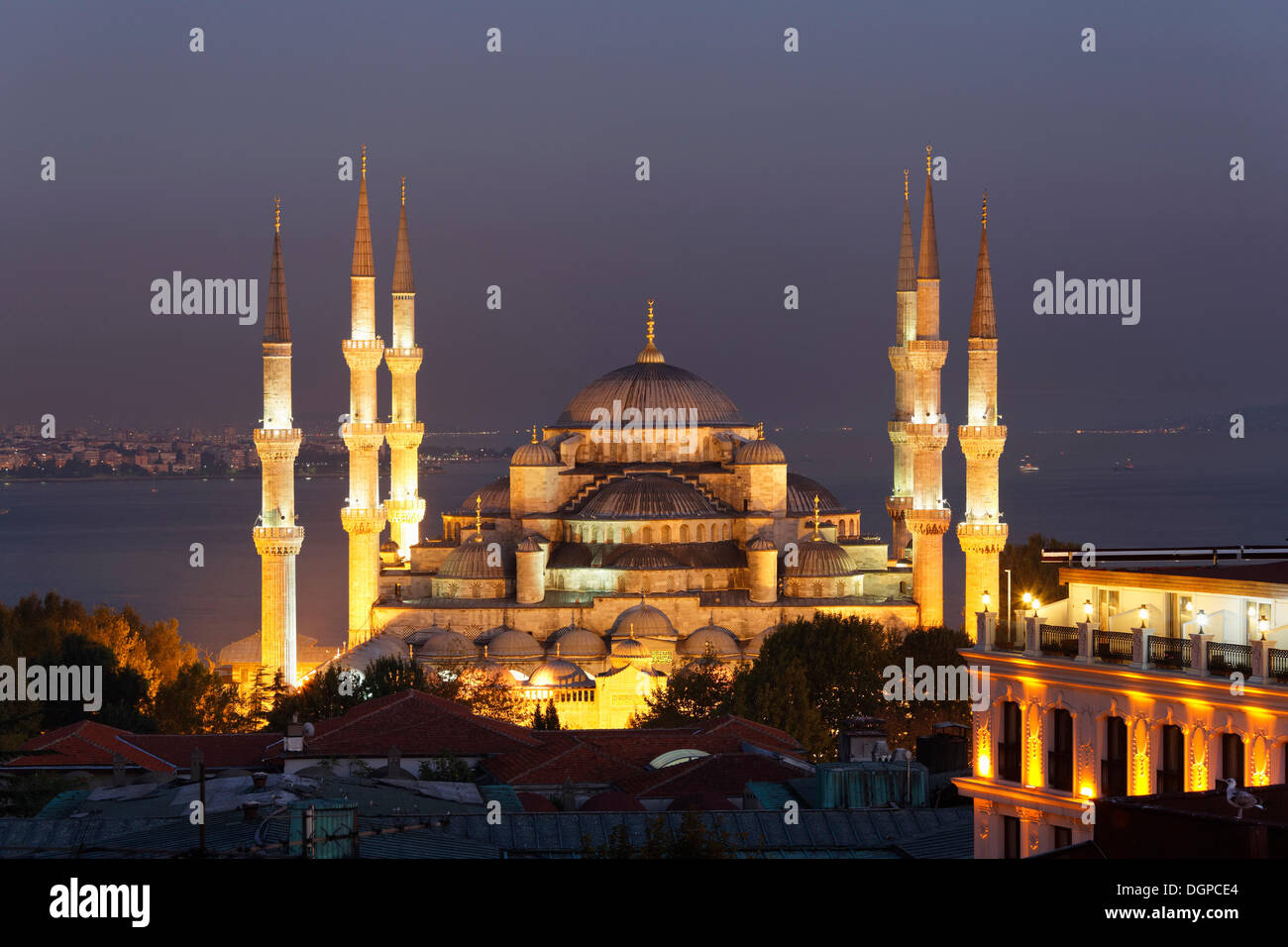 La Moschea Blu, il Sultano Ahmed o Moschea Sultanahmet Camii, al tramonto, Istanbul, parte europea, Turchia, Europa Foto Stock