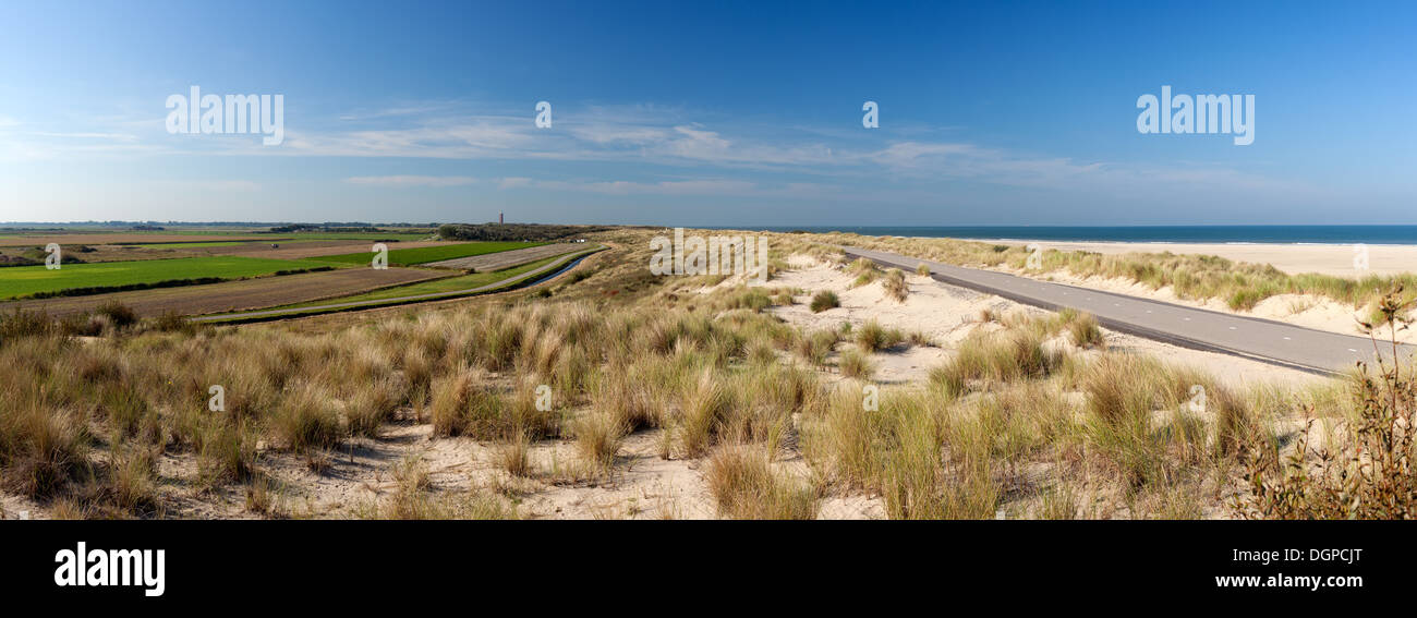 Panorama della spiaggia vicino Ouddorp in South Holland, Paesi Bassi. Foto Stock