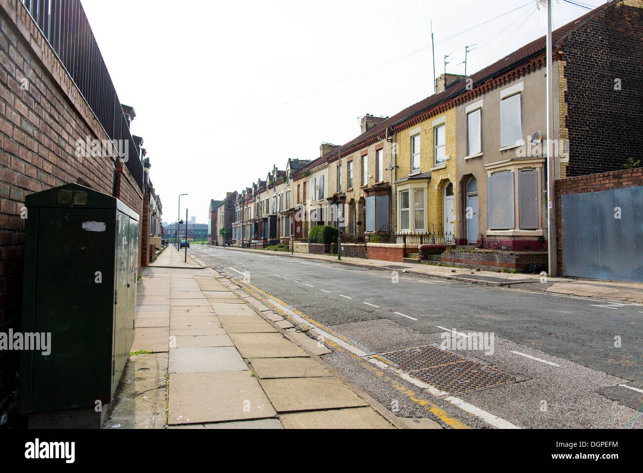 Strada Lothair siede dietro il Liverpool cavalletto principale. La strada è dovuto per i lavori di demolizione per ospitare il LFC riqualificazione dello stadio Foto Stock