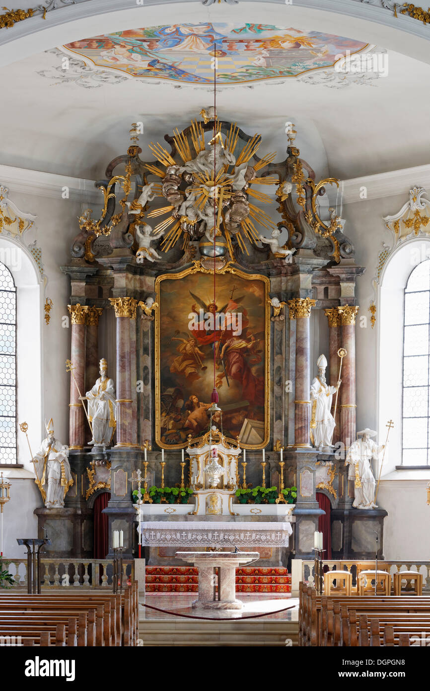 Altare con le figure dei Padri della Chiesa Ambrogio, Gregorio, Agostino e Girolamo da Anton Sturm, Chiesa Parrocchiale di San Michele Foto Stock