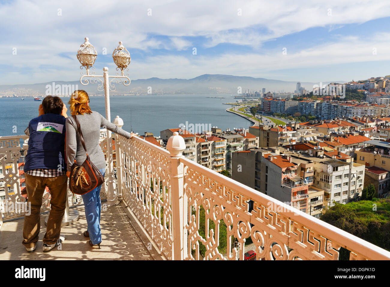 Vista da Asansoer sulla città, Karataş, Izmir, İzmir Provincia, Regione del Mar Egeo, Turchia Foto Stock
